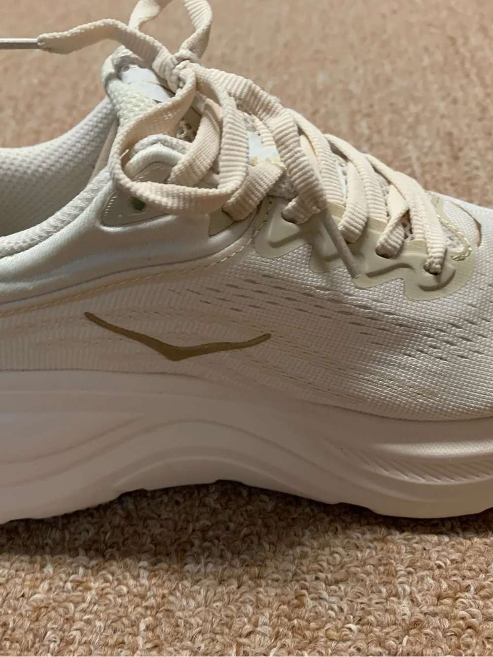 Brand new Hoka Bo